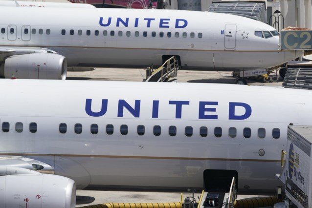 Airbus-vliegtuigen van United Airlines ervaren abnormaal geluid nadat een onderdeel na het opstijgen valt