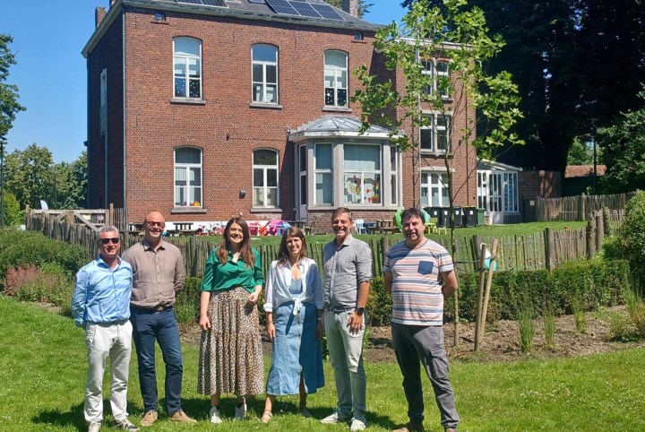 Villa Vandeweyer vol zonnepanelen gelegd, andere gebouwen volgen