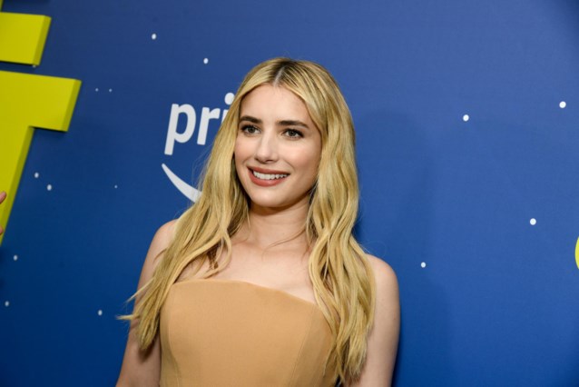 Actress Emma Roberts Engaged: “I’m Just Saying This Here Before My Mom Tells Everyone”