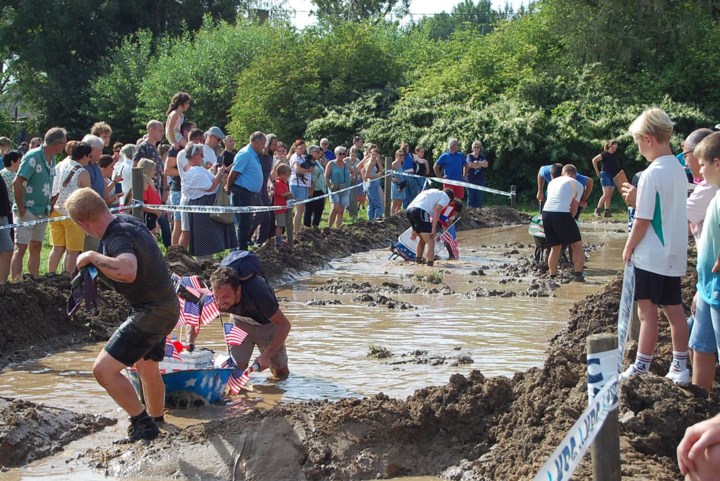 Eerste kinderkruiwagelkros op Bunge Kermis