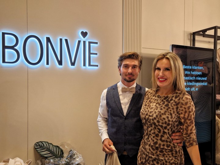 Livi en Marcin heropenen Bonvie Boutique met nieuwe look en meer winkelruimte: “Blij als onze klanten in hun nieuwe outfit stralen”