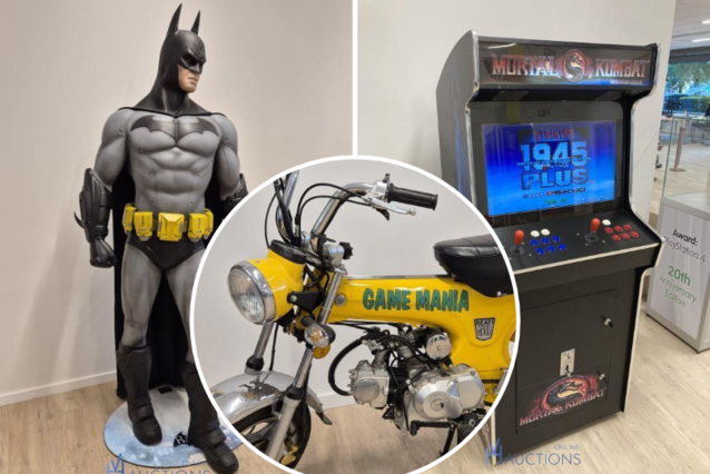 From life-size Batman to special edition Playstation 4: last Game Mania collectibles are on auction site