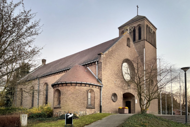 Dorpscafé in kerk van Sledderlo tegen volgende zomer klaar