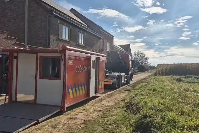 Snelweg E40 dicht en straten afgesloten voor ontmanteling zware vliegtuigbom uit Tweede Wereldoorlog: “Er liggen hier waarschijnlijk nog zulke tuigen”