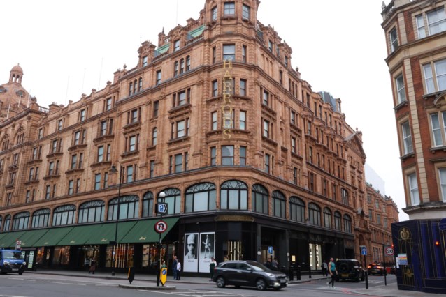 More than 250 people contact Harrods about settlement after allegations against Al-Fayed