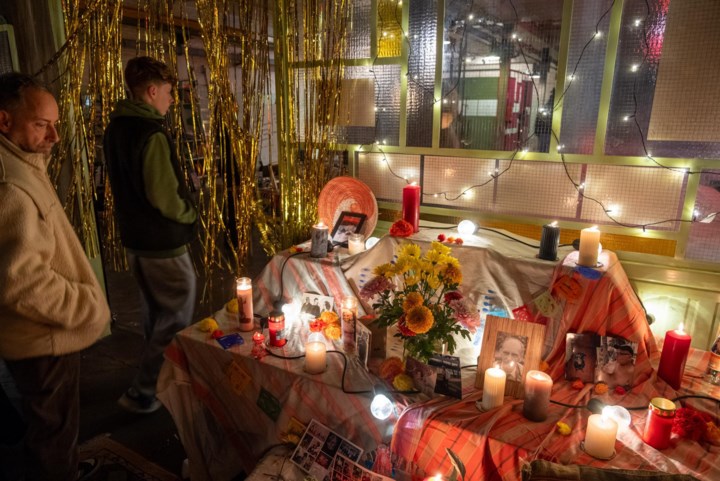 IN BEELD. ‘Día de Los Muertos’ in de Blikfabriek: “Feesten, dansen en lekker eten om samen onze geliefden te herdenken”