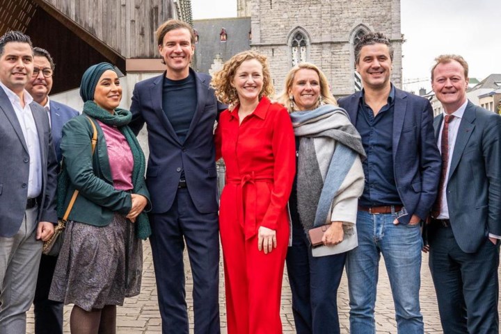 LIVE. Zo nipt was de stemming bij Open VLD en zoveel gaven de partijen uit tijdens de campagne