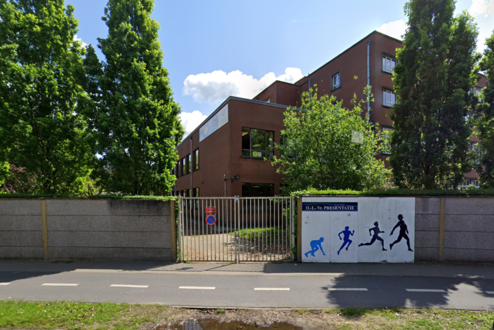 Leerling zegt bedreigd te zijn met vuurwapen dat jongere meenam naar school in zijn rugzak