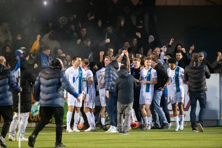 De sfeer van de grote dagen, leider KVK Tienen wint in vol huis topper van de Spor: “Weg naar de titel ligt open, we hebben het helemaal zelf in handen”