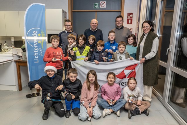 Dertien kinderen blinken uit in Junior Techniekacademie