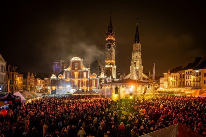 Truiense Grote Markt is te klein voor massa van feestvierders