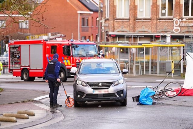 Gemeente wil rotonde bestuderen na dodelijk ongeval, Fietsersbond organiseert 'stille wake' en pleit voor snelheidsverlaging