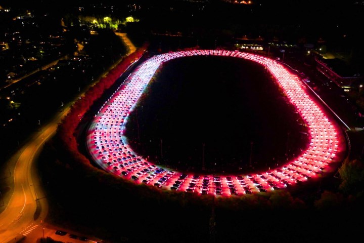 Wereldrecordpoging Tesla Light Show georganiseerd in Sint-Truiden: “We hopen op ruim 1.000 auto’s”