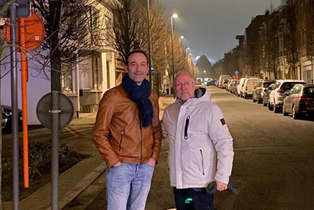 Licht ging 's nachts uit door energiecrisis, in deze gemeente mag straatverlichting weer aan: "Onveiligheidsgevoel bij inwoners wegnemen"