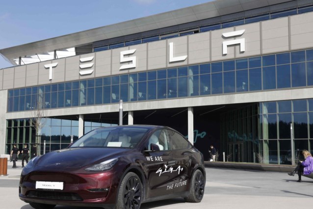 Profit Tesla fell sharply in 2024