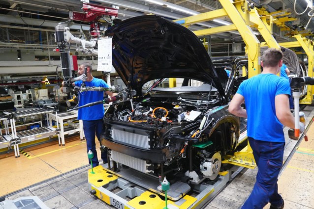 Volvo Cars books record figures but expects challenging 2025 (Ghent)