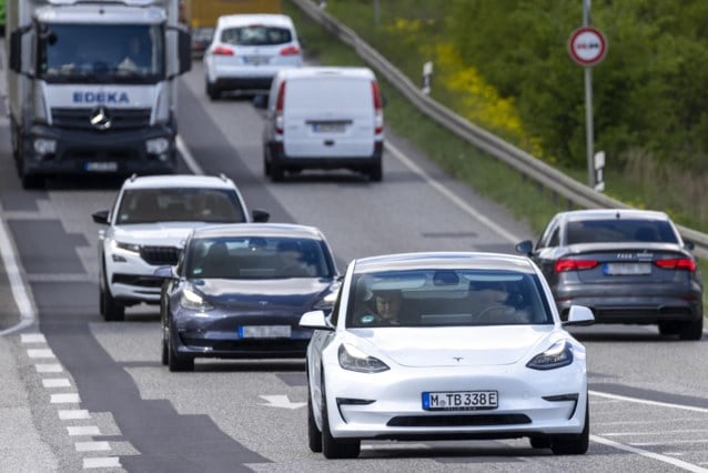 Sale of Tesla’s in Germany plummeted in February