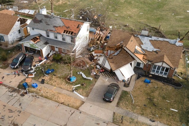 Tornadoes demand at least 13 lives in American States Missouri and Arkansas, nearly 300,000 people are without electricity