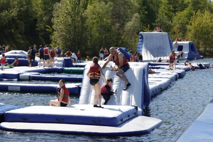 Zon, water en véél rosé: Limburg beleeft zomerse topdag bij 28 graden