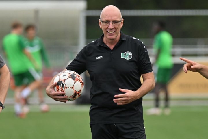 Gino Pauwels is met KVV Zelzate op zijn hoede voor Jong KV Mechelen: “Wij komen zeker niet als favoriet aan de aftrap”