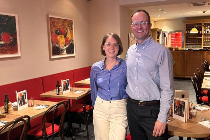 Populaire lunchplek nu ook ’s avonds open: “We hadden nochtans gezworen dat nooit meer te doen”