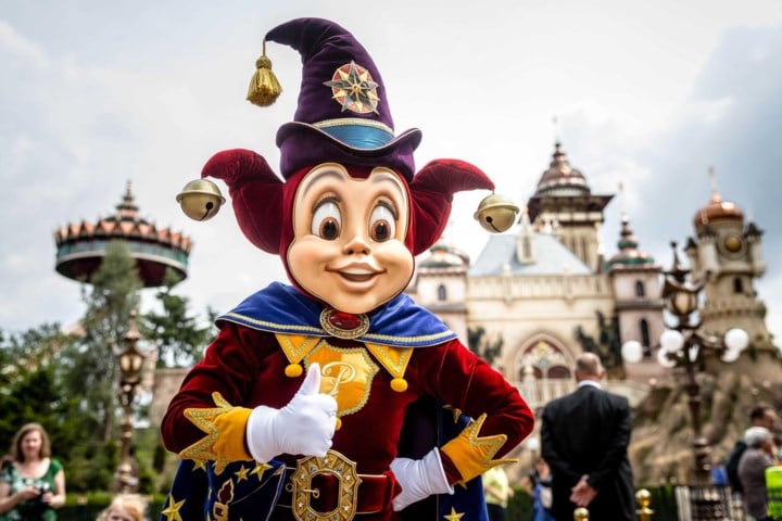 Meer dan 100.000 euro ingezameld na protest  partij van Geert Wilders tegen gratis uitstapje van asielzoekers naar de Efteling