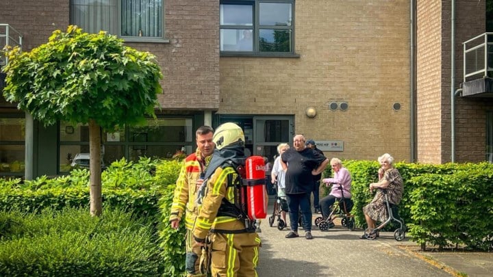 Bewoners ‘t Heppens Hof in Heppen geëvacueerd na rook in serviceflat