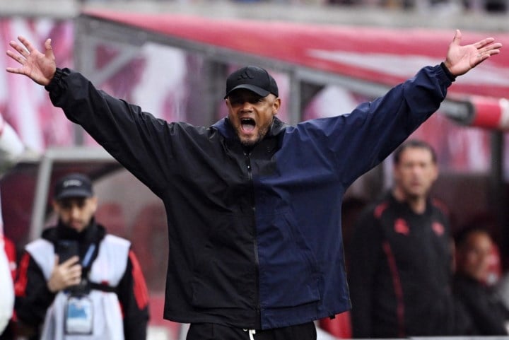 VIDEO. Ook al kan titel Bayern München bijna niet meer ontglippen, blijft Vincent Kompany nuchter: “Er is nog steeds een kans van 0,1% is dat we het niet halen, we moeten blijven werken”