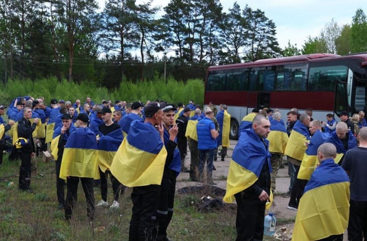 LIVE OEKRAÏNE. Oekraïne en Rusland wisselden opnieuw honderden krijgsgevangenen uit