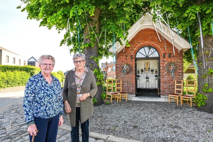 Madeleine (93) en Elza (89) stoppen na ruim zestig jaar met onderhoud van kapel: “We gaan het missen”