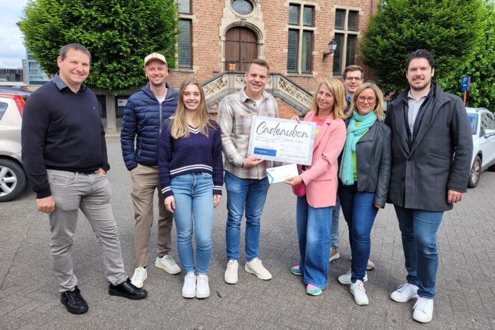 Damien wint wedstrijd Paasactie Unizo Meise-Wolvertem