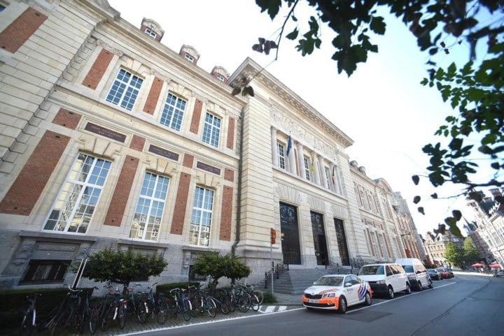 Parket van Leuven onderbreekt rechtszittingen woensdag een kwartier: “Actuele regeringsvoorstellen dreigen justitie verder uit te hollen”
