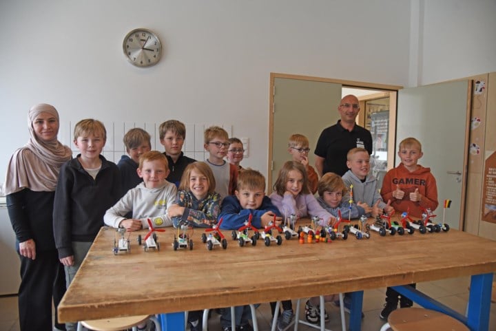 Deelnemers Junior Techniekacademie sluiten reeks af