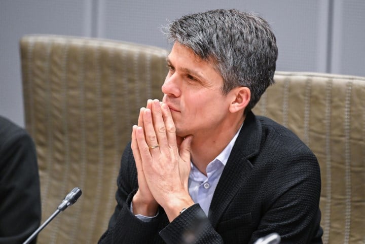 Dalle vraagt MR en PS over verschillen te stappen