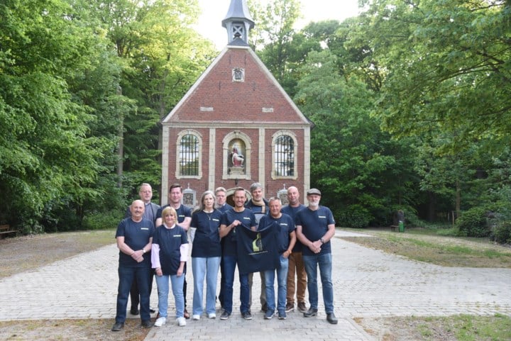 Bosbegankenis helemaal opgepoetst met verkiezing belleman, doop reus en processie