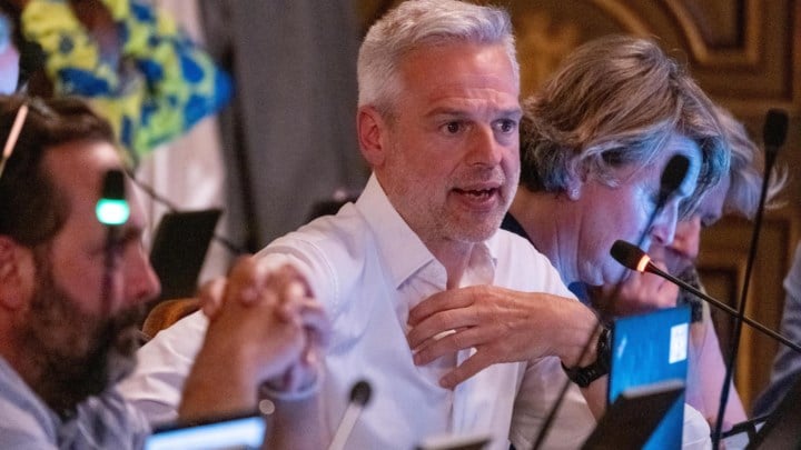 Oppositiepartij Groen vraagt themacommissie over Antwerpse politie: “Er is nood aan transparantie”