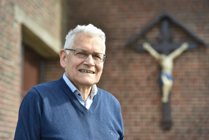 LIVE. Rik Devillé over nieuwe paus: “Een slag in het gezicht, hij heeft jarenlang priester beschermd die kinderen misbruikte”