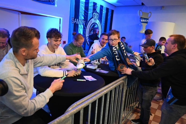 Stormloop voor voetbalhelden supportersavond van Club Brugge