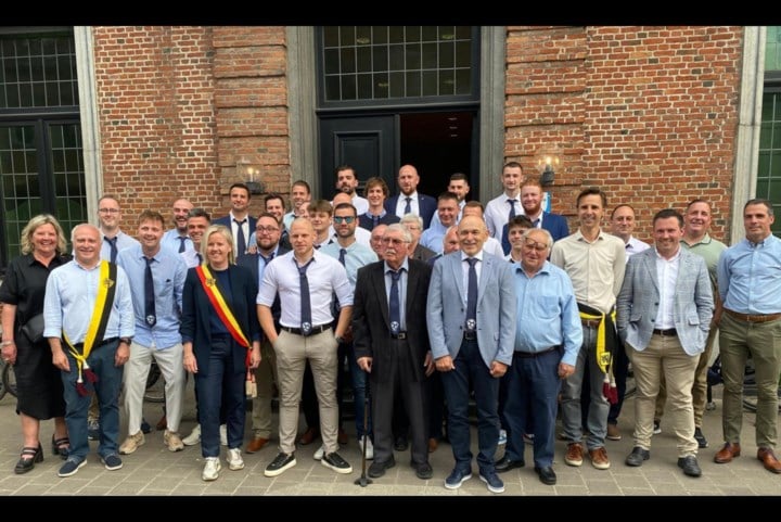 Voetbalclub Blauwe Vlam blaast 65 kaarsjes uit
