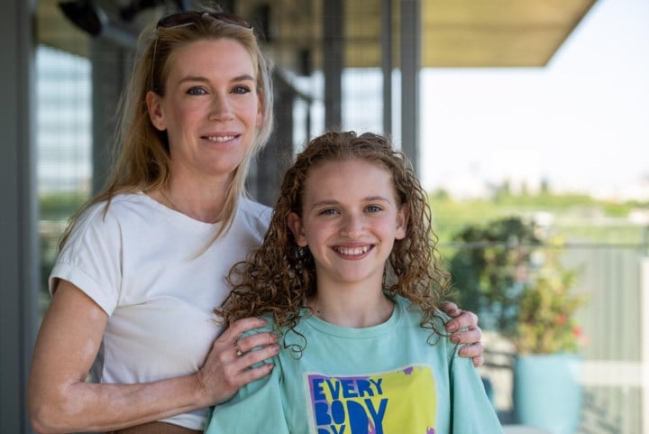 Medicijn kan Julie (12) normale jeugd geven maar is onbetaalbaar, Vandenbroucke: “We zijn tot het uiterste gegaan”