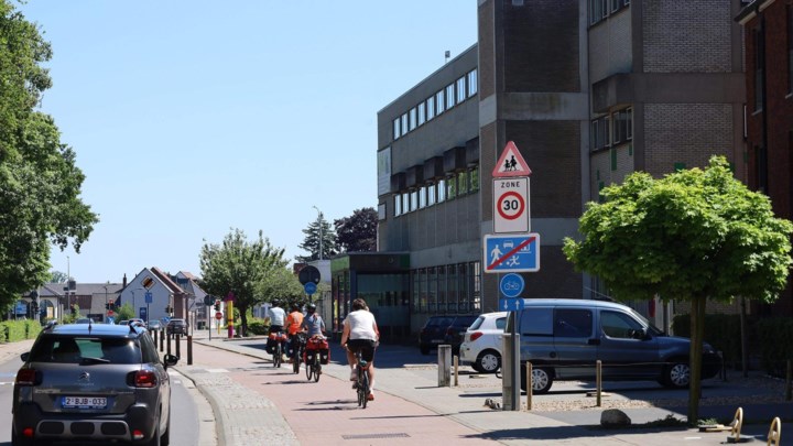 Dilsense leerkrachten vragen met petitie hogere fietsvergoeding: “Een kleine investering met een grote impact”