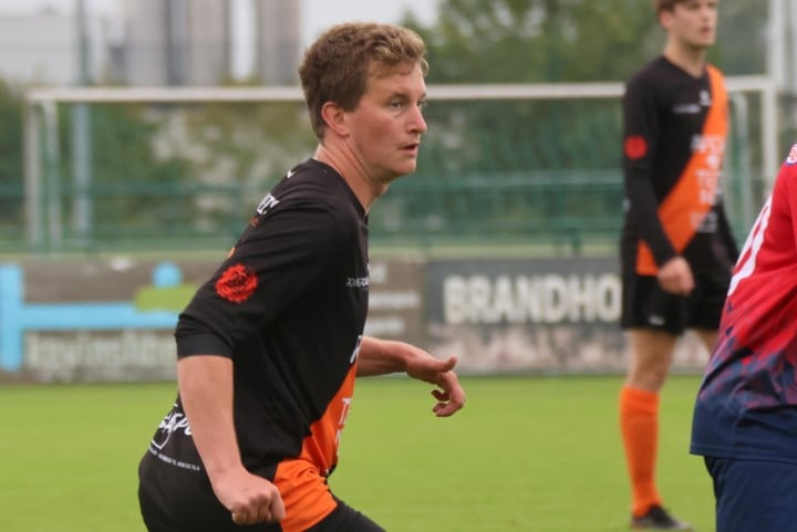 Dries Dedeyne wordt speler-trainer FC Heist B