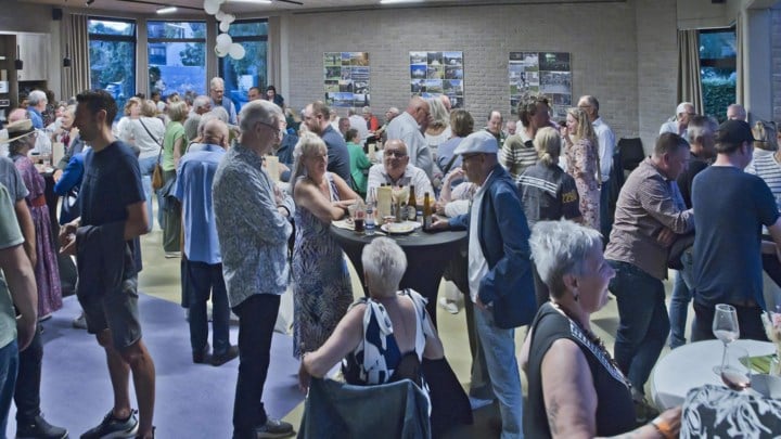 Transitie van bibliotheek naar Dorpshuis is achter de rug: “Laten we er een echt huis van maken”