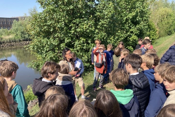 Leerlingen College Melle onderzoeken waterkwaliteit Schelde: “Valt mee, maar niet drinkbaar”