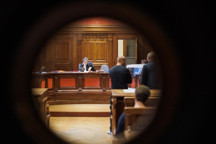 Advocaat laakt standaardstraffen in dossiers rond drugssmokkel via Zaventem: “We kunnen hier even goed een computer zetten”