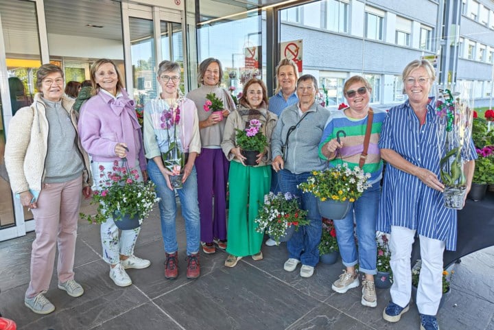 Bloemenverkoop vzw Zonnekracht brengt 2.300 euro op