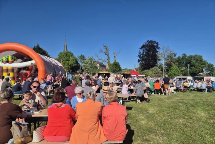 Lentereceptie met frietjes en gratis drankjes is opnieuw succesvol