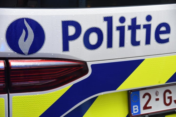 Politie ziet hoe automobilist (41) tablet in handen houdt: “Ik wilde hem wegleggen”