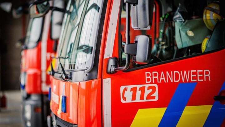 Omstaanders en buurtbewoners gaan vuur te lijf en kunnen bosbrand vermijden