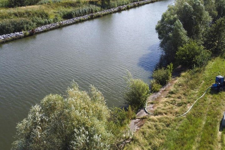 Waterpeil veel te laag: water oppompen mag niet meer in grote delen van Oost-Vlaanderen